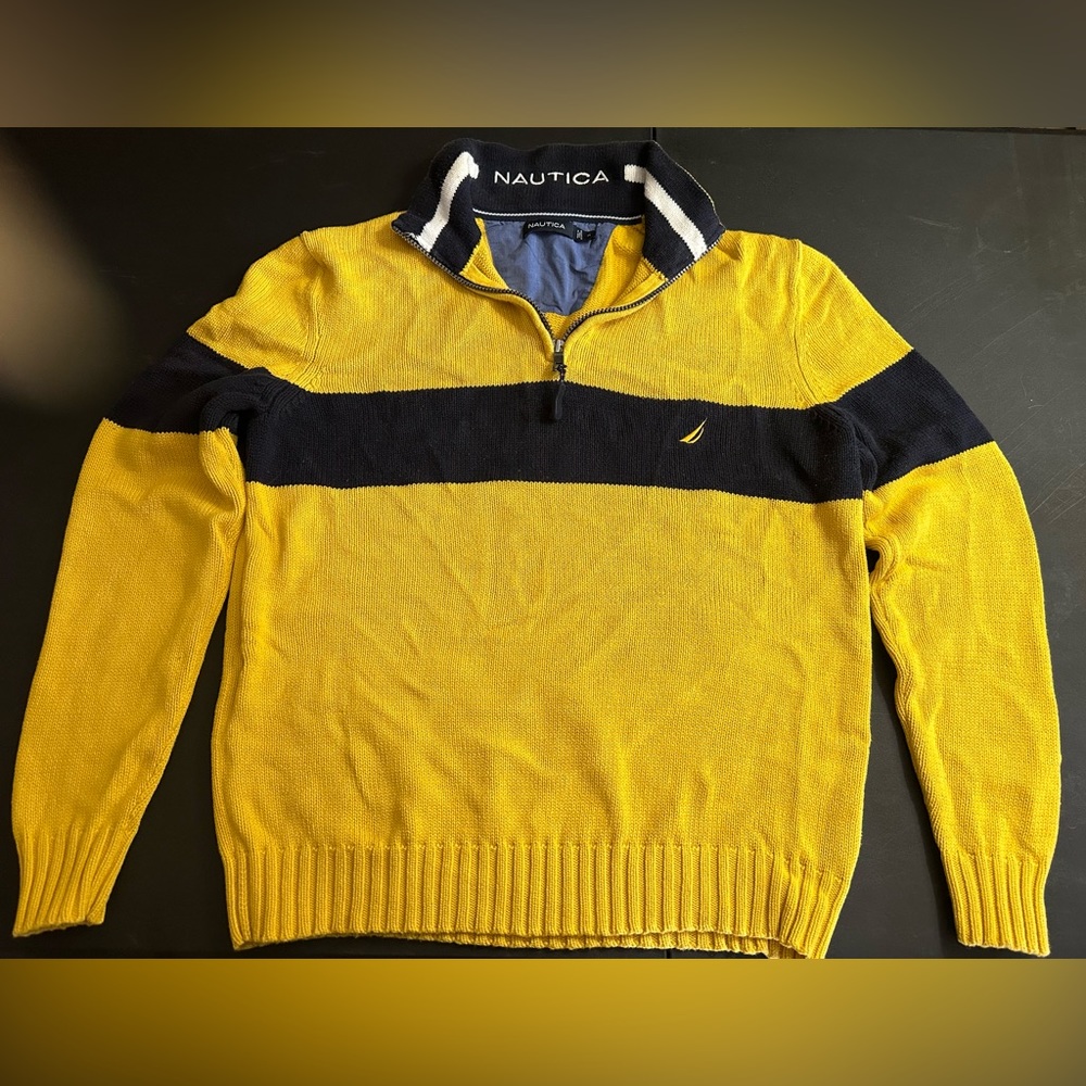 Nautica vintage sweater in great condition.